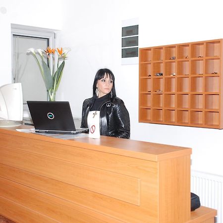 M Garni Hotel Vranje Exterior photo
