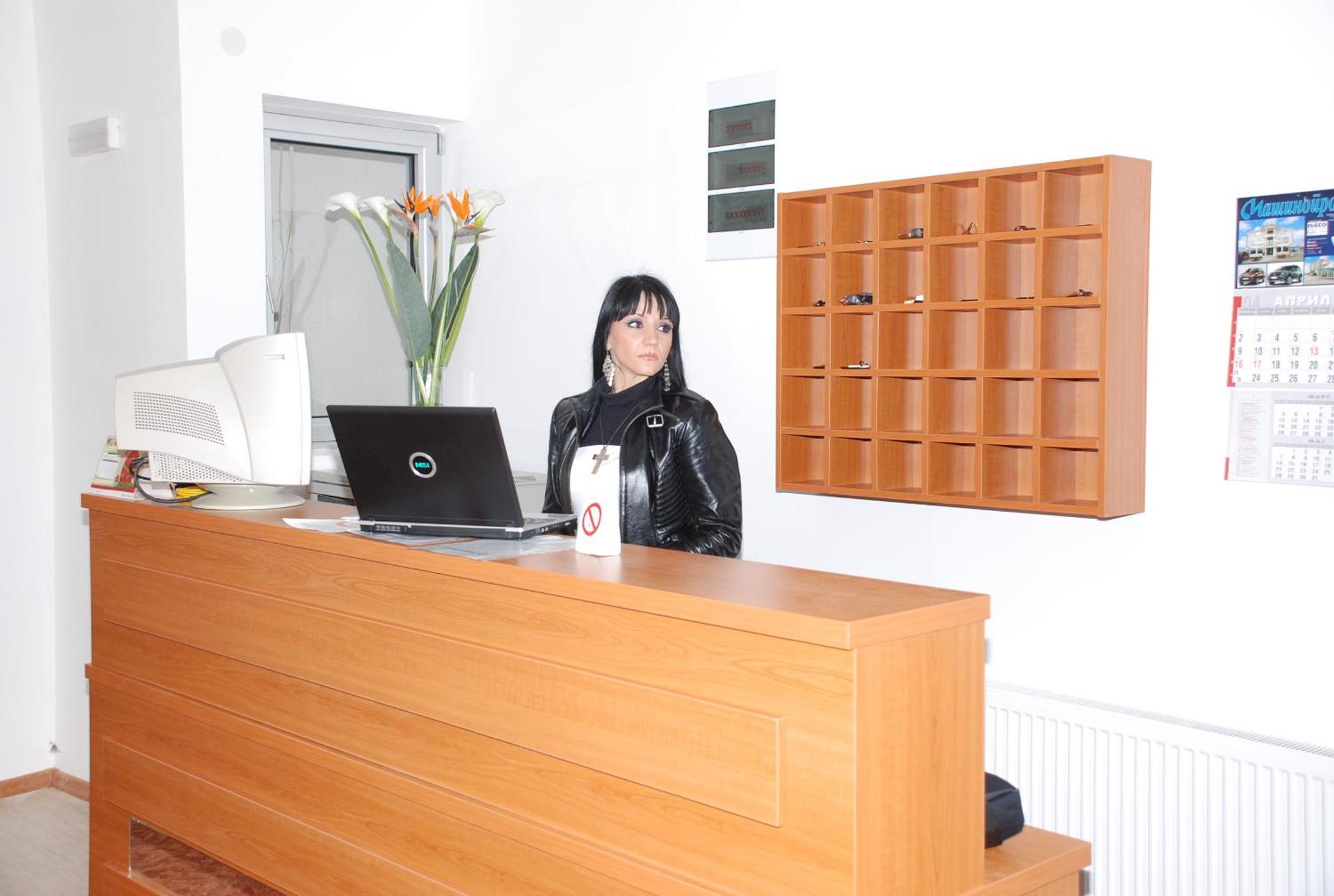 M Garni Hotel Vranje Exterior photo