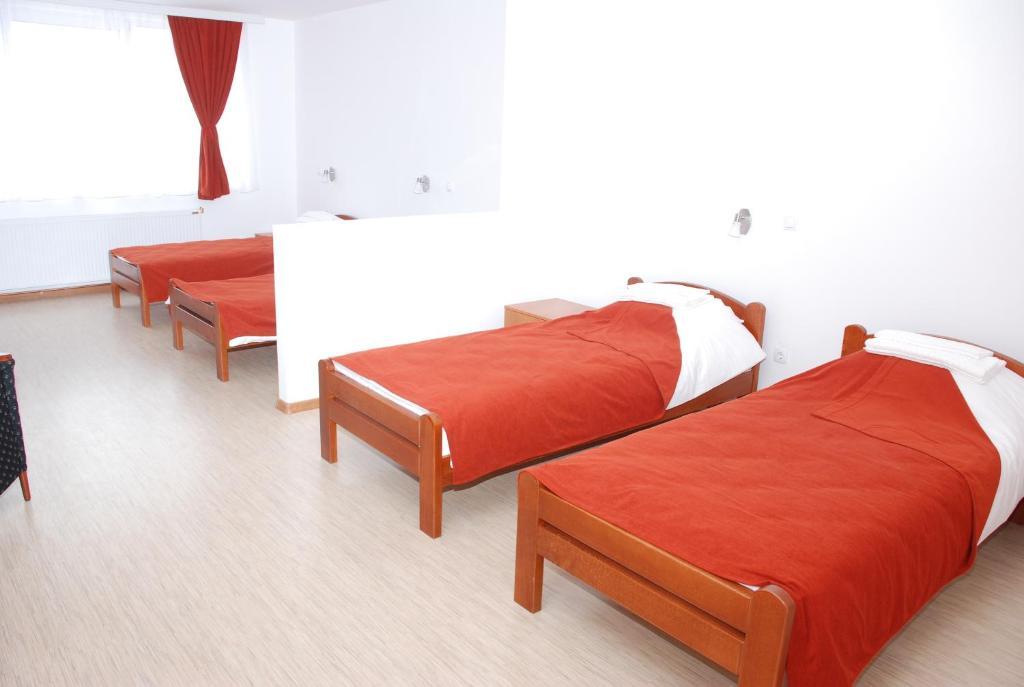 M Garni Hotel Vranje Room photo